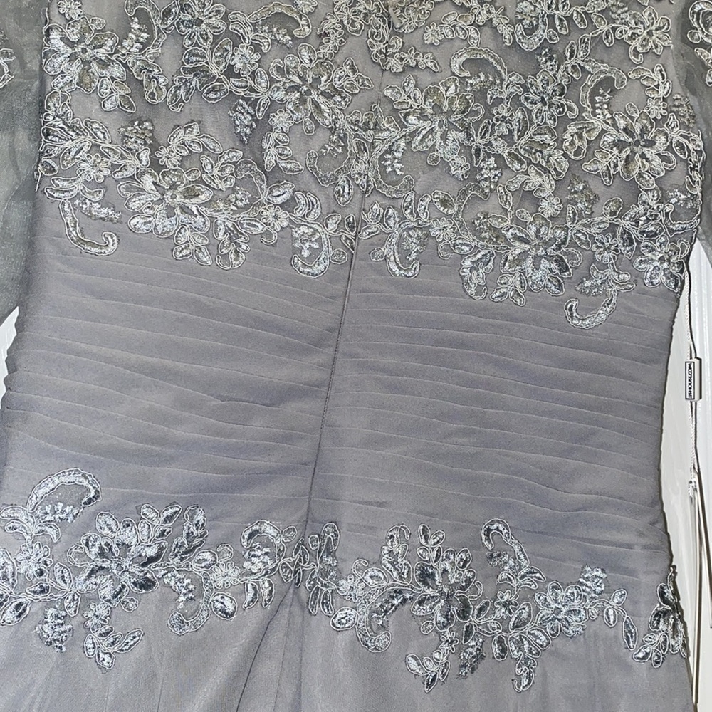 A-line Scoop Knee-Length Chiffon Lace With Pleats Mother of the Bride Dress - Picture 9 of 10